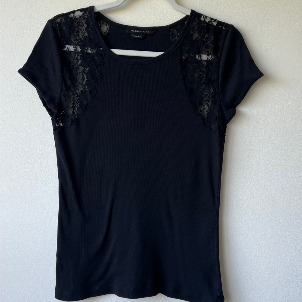 BCBGMaxAzria Black Ribbed Top with lace sleeves
